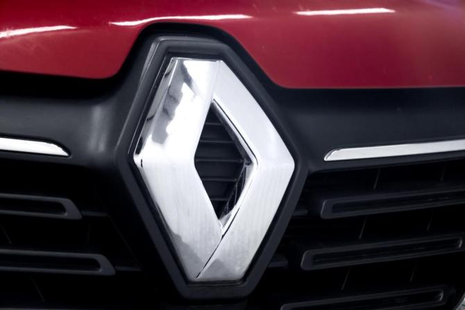 Renault Sandero II Рестайлинг с пробегом 2020 года, цена 999 999 рублей, 90000 км, хэтчбек, Автокод Объявления
