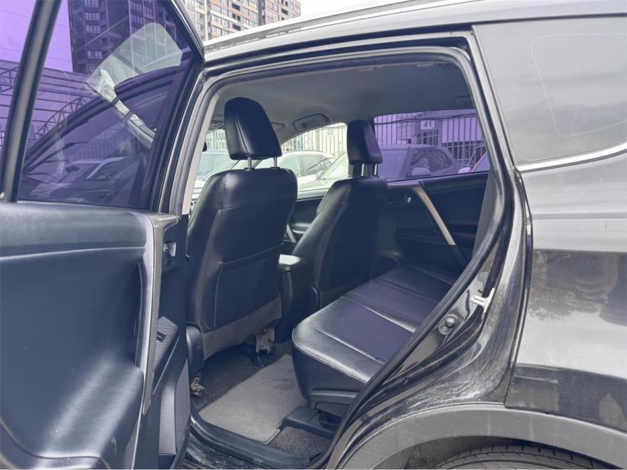 Toyota RAV4 IV (XA40) Москва  - изображение 1