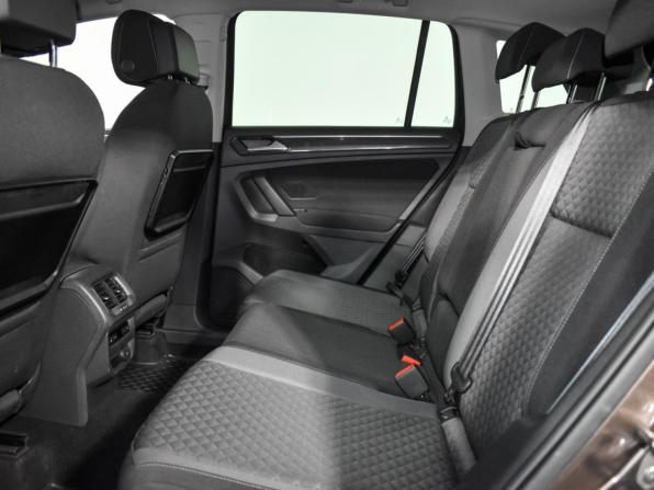 Volkswagen Tiguan II с пробегом 2016 года, цена 2 098 680 рублей, 137310 км, внедорожник, Автокод Объявления