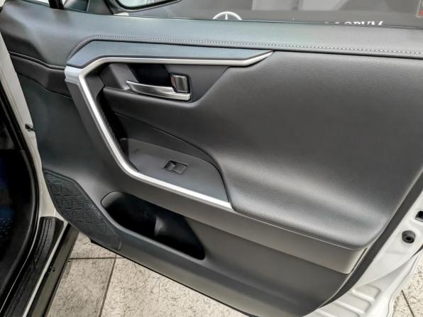Toyota RAV4 V (XA50) с пробегом 2021 года, цена 3 390 000 рублей, 136228 км, внедорожник, Автокод Объявления