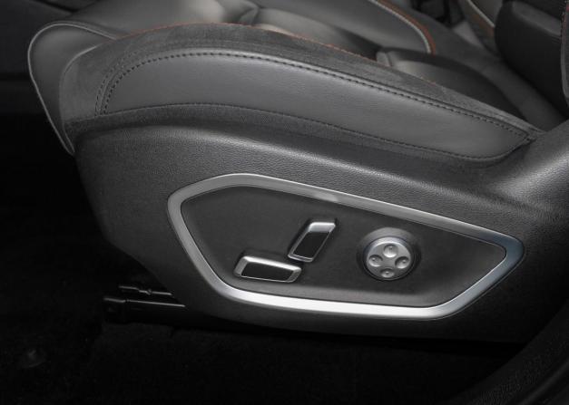 Geely Tugella I Рестайлинг с пробегом 2023 года, цена 3 350 000 рублей, 12400 км, внедорожник, Автокод Объявления