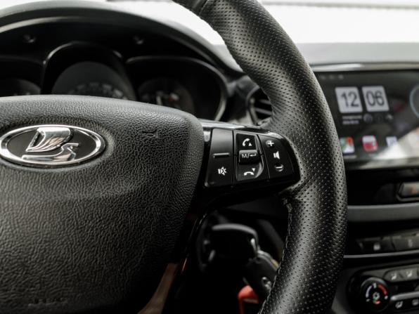 Lada (ВАЗ) Vesta I с пробегом 2016 года, цена 720 000 рублей, 105793 км, седан, Автокод Объявления