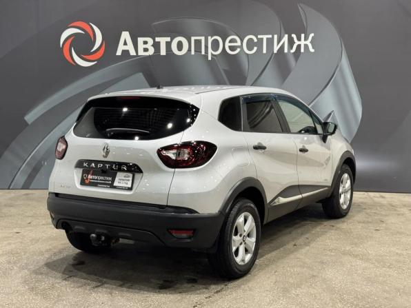 Renault Kaptur I с пробегом 2018 года, цена 1 159 000 рублей, 154000 км, внедорожник, Автокод Объявления