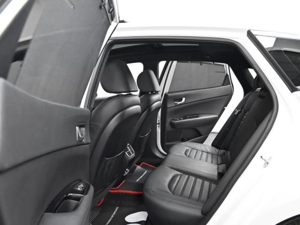 Kia Optima IV Рестайлинг с пробегом 2019 года, цена 1 899 000 рублей, 118000 км, седан, Автокод Объявления