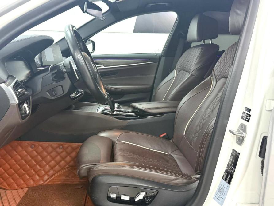 BMW 5 серии VII (G30/G31/G38) Красноярск  - изображение 9