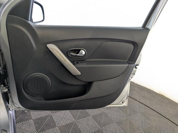 Renault Sandero II Рестайлинг с пробегом 2021 года, цена 1 290 000 рублей, 107636 км, хэтчбек, Автокод Объявления