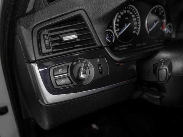 BMW 5 серии VI (F10/F11/F07) Рестайлинг с пробегом 2016 года, цена 1 935 000 рублей, 215200 км, седан, Автокод Объявления