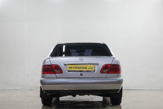 Mercedes-Benz E-Класс II (W210 S210) с пробегом 1998 года, цена 499 000 рублей, 520000 км, седан, Автокод Объявления