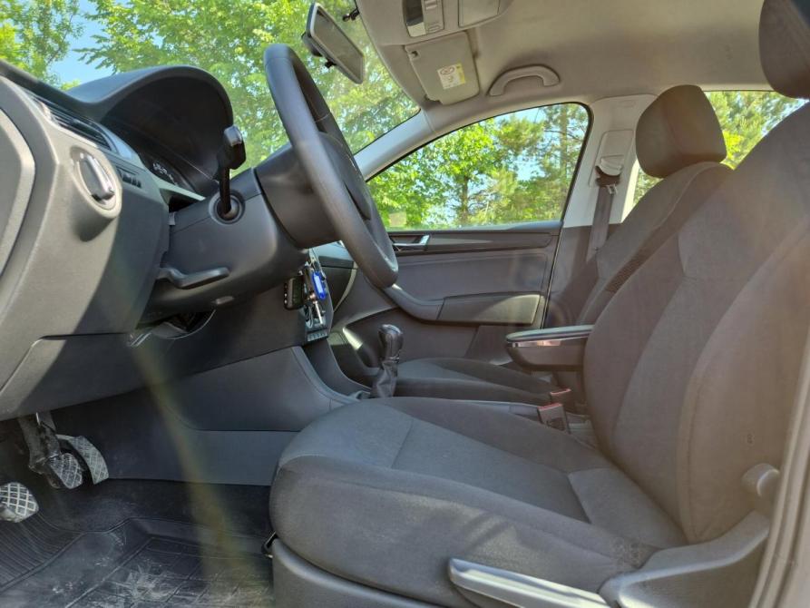 Skoda Rapid I Рестайлинг Саратов  - изображение 23