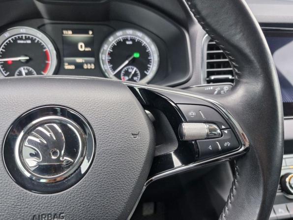 Skoda Karoq I с пробегом 2020 года, цена 2 200 000 рублей, 95920 км, внедорожник, Автокод Объявления
