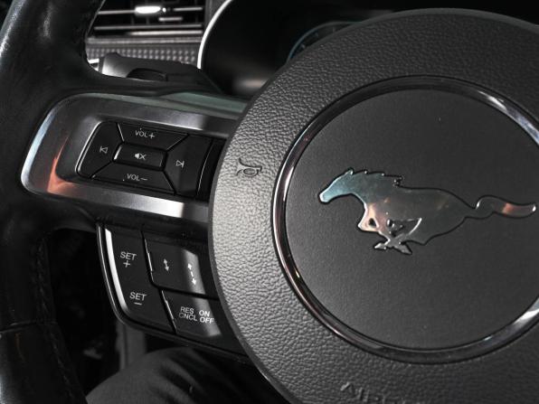Ford Mustang VI Рестайлинг с пробегом 2019 года, цена 3 959 000 рублей, 41875 км, купе, Автокод Объявления