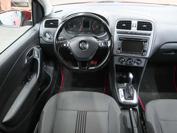 Volkswagen Polo V Рестайлинг с пробегом 2016 года, цена 1 229 900 рублей, 148000 км, седан, Автокод Объявления