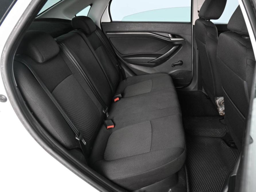 Lada (ВАЗ) Vesta I Ростов-на-Дону  - изображение 7