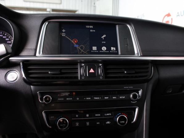 Kia Optima IV Рестайлинг с пробегом 2019 года, цена 2 099 000 рублей, 98840 км, седан, Автокод Объявления