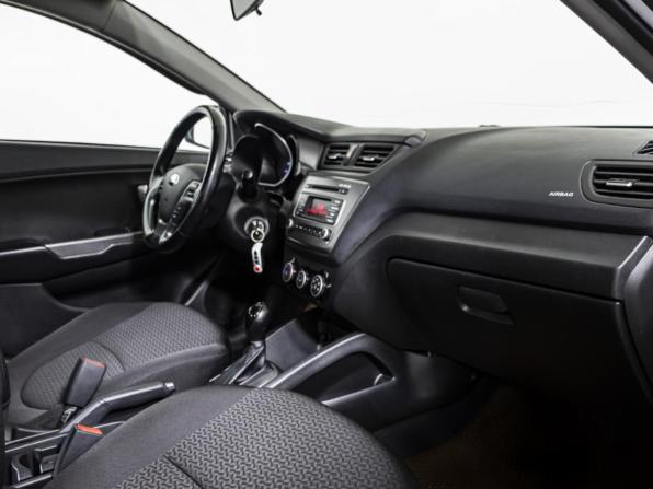 Kia Rio III Рестайлинг с пробегом 2017 года, цена 1 048 000 рублей, 143611 км, седан, Автокод Объявления