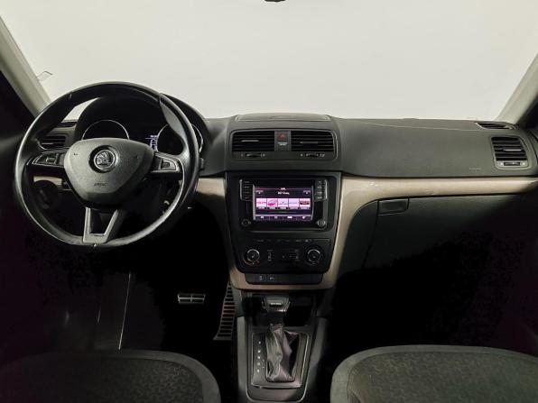 Skoda Yeti I Рестайлинг с пробегом 2015 года, цена 1 120 000 рублей, 186701 км, внедорожник, Автокод Объявления