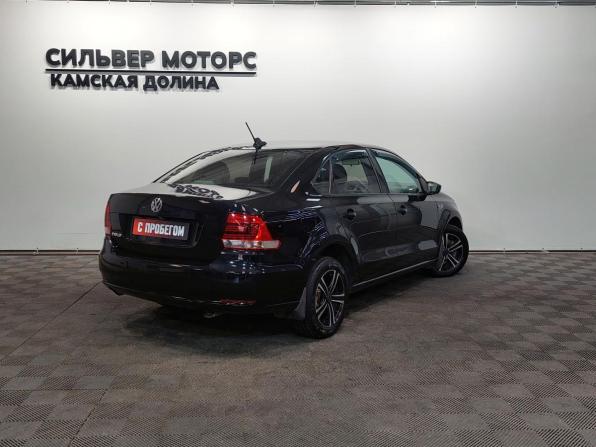 Volkswagen Polo V Рестайлинг с пробегом 2018 года, цена 1 080 000 рублей, 110000 км, седан, Автокод Объявления