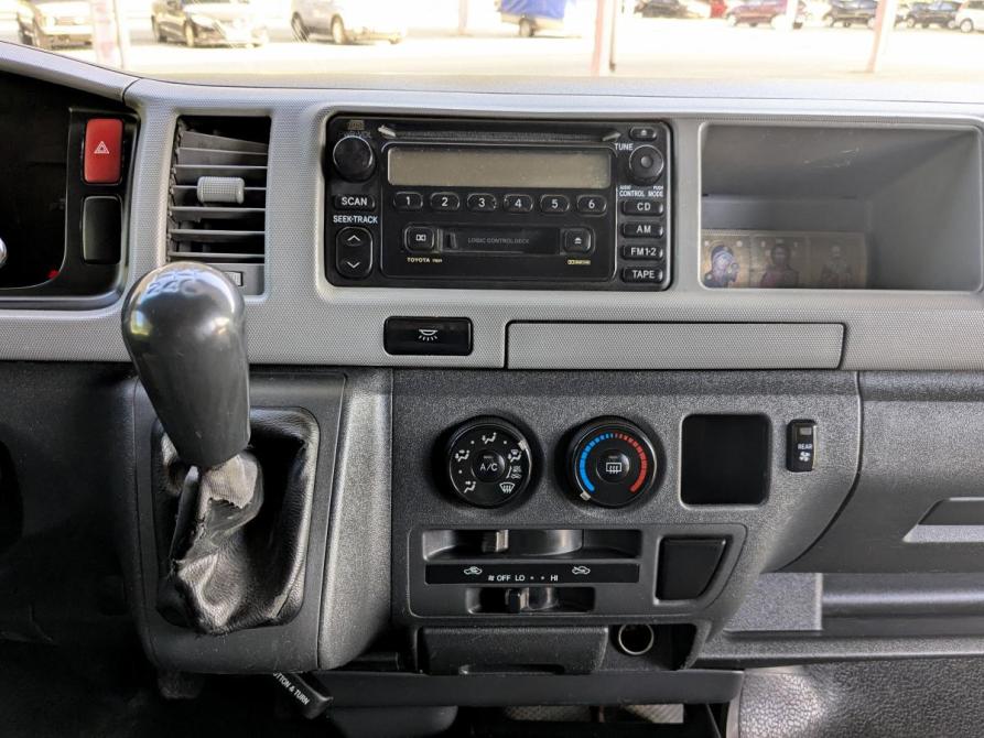 Toyota HiAce H200 Екатеринбург  - изображение 11