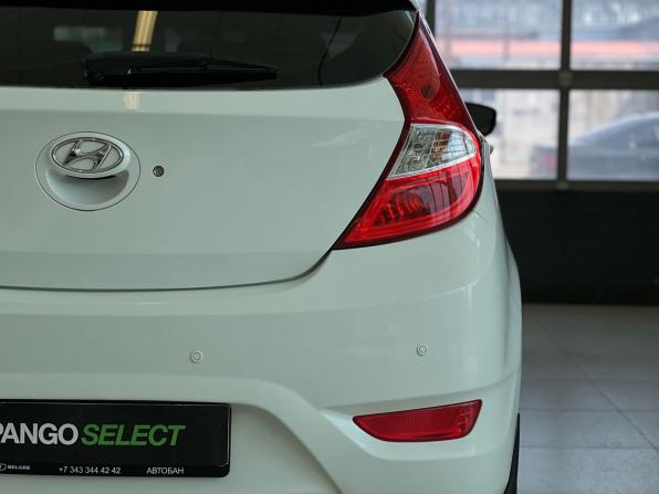 Hyundai Solaris I с пробегом 2012 года, цена 849 000 рублей, 180008 км, хэтчбек, Автокод Объявления