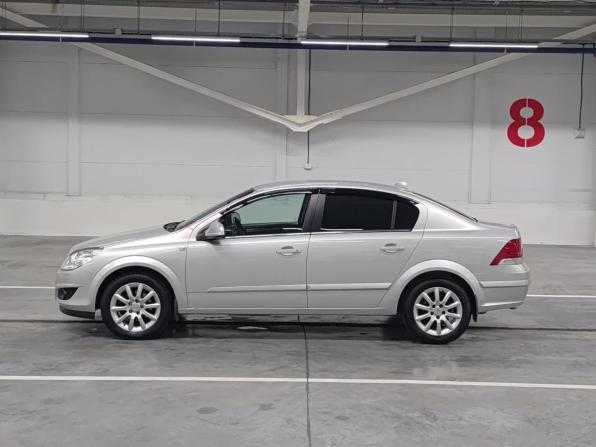 Opel Astra H Рестайлинг с пробегом 2012 года, цена 495 000 рублей, 202405 км, седан, Автокод Объявления