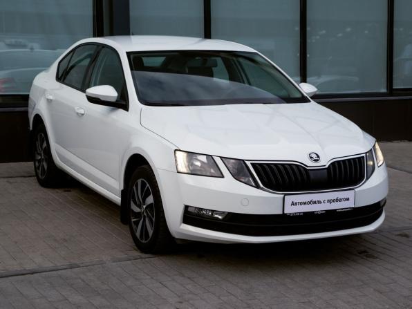 Skoda Octavia III (A7) Рестайлинг с пробегом 2018 года, цена 1 645 000 рублей, 157058 км, лифтбек, Автокод Объявления