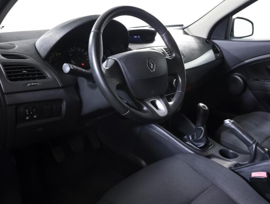 Renault Megane III Рестайлинг Москва  - изображение 15