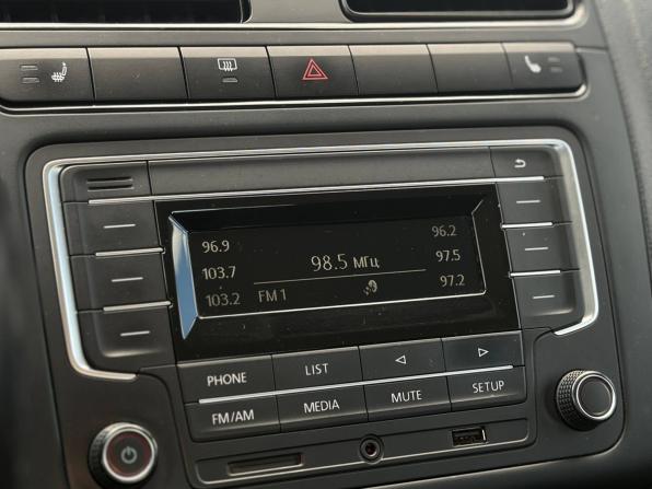 Volkswagen Polo V Рестайлинг с пробегом 2017 года, цена 879 000 рублей, 169891 км, седан, Автокод Объявления