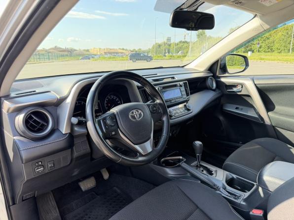 Toyota RAV4 IV (XA40) Рестайлинг с пробегом 2018 года, цена 2 418 900 рублей, 134251 км, внедорожник, Автокод Объявления