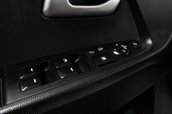 Kia Sportage III с пробегом 2013 года, цена 1 199 000 рублей, 249000 км, внедорожник, Автокод Объявления