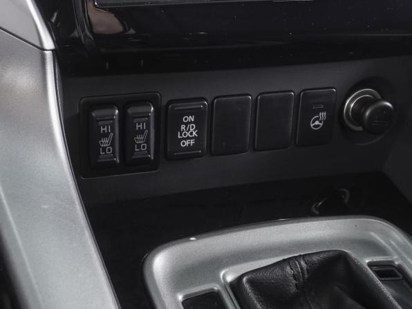 Mitsubishi Pajero Sport III с пробегом 2017 года, цена 2 650 000 рублей, 161016 км, внедорожник, Автокод Объявления