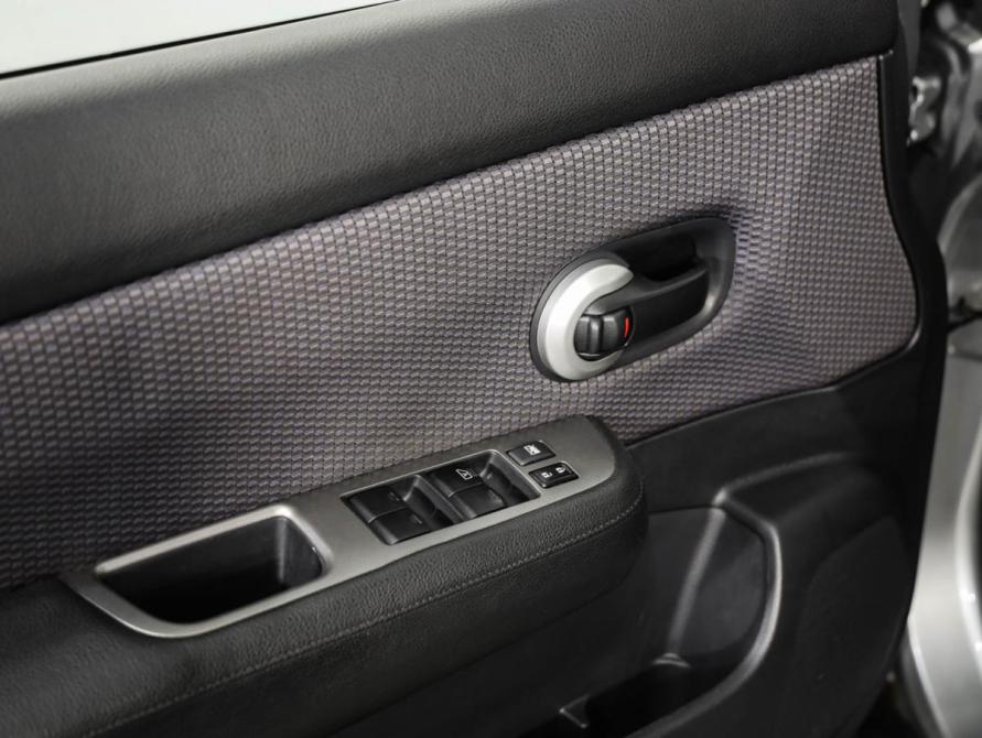 Nissan Tiida I Санкт-Петербург  - изображение 17
