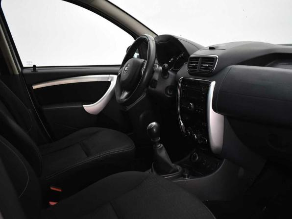 Nissan Terrano III (D10) с пробегом 2017 года, цена 1 070 000 рублей, 271637 км, внедорожник, Автокод Объявления