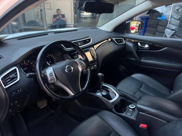 Nissan Qashqai II с пробегом 2018 года, цена 1 699 000 рублей, 162300 км, внедорожник, Автокод Объявления