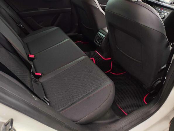 SEAT Leon III с пробегом 2013 года, цена 1 185 000 рублей, 175948 км, хэтчбек, Автокод Объявления