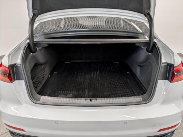 Audi A6 V (C8) с пробегом 2021 года, цена 4 150 000 рублей, 52223 км, седан, Автокод Объявления
