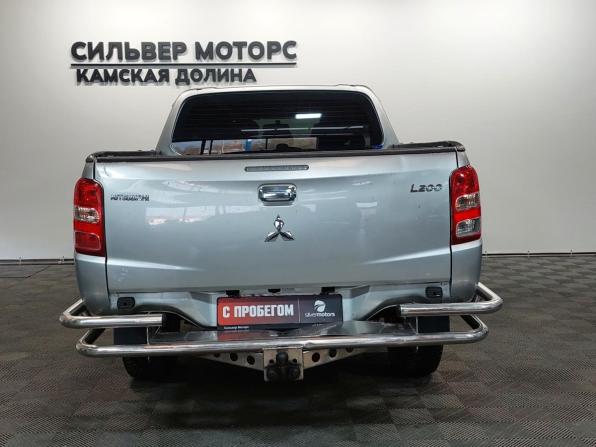 Mitsubishi L200 V с пробегом 2018 года, цена 1 880 000 рублей, 187450 км, пикап, Автокод Объявления