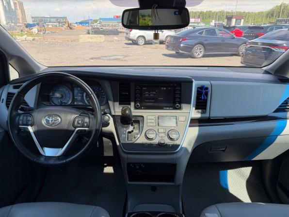 Toyota Sienna III Рестайлинг 2 с пробегом 2019 года, цена 3 500 000 рублей, 95000 км, минивэн, Автокод Объявления