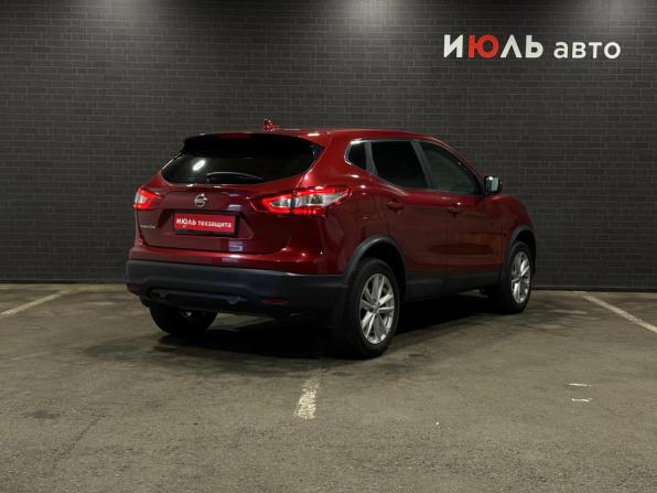 Nissan Qashqai II с пробегом 2017 года, цена 1 379 000 рублей, 182101 км, внедорожник, Автокод Объявления