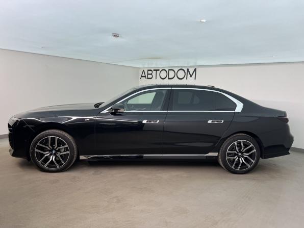BMW 7 серии VII (G70) с пробегом 2024 года, цена 13 700 000 рублей, 27999 км, седан, Автокод Объявления