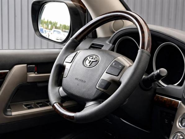 Toyota Land Cruiser 200 Series с пробегом 2011 года, цена 2 897 000 рублей, 252338 км, внедорожник, Автокод Объявления