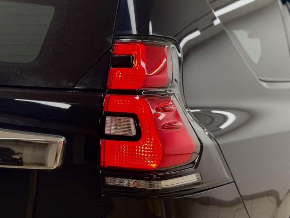 Toyota Land Cruiser Prado 150 Series Рестайлинг 1 с пробегом 2016 года, цена 3 647 000 рублей, 190783 км, внедорожник, Автокод Объявления