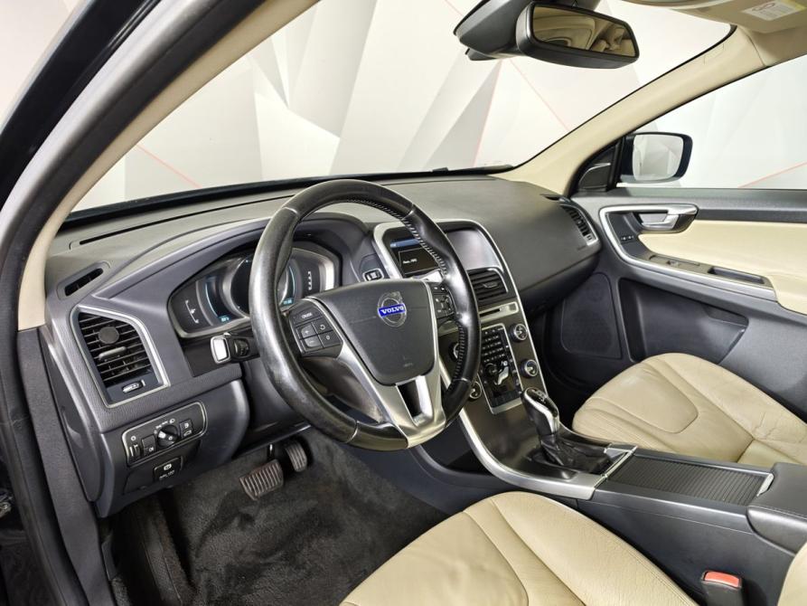 Volvo XC60 I Рестайлинг Москва  - изображение 18