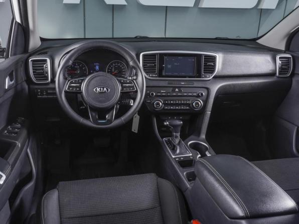 Kia Sportage IV Рестайлинг с пробегом 2018 года, цена 1 850 000 рублей, 140087 км, внедорожник, Автокод Объявления