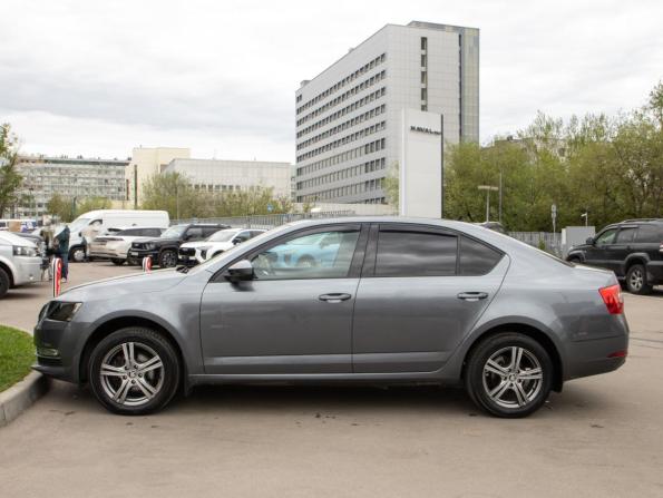 Skoda Octavia III (A7) Рестайлинг с пробегом 2017 года, цена 1 833 000 рублей, 71577 км, лифтбек, Автокод Объявления