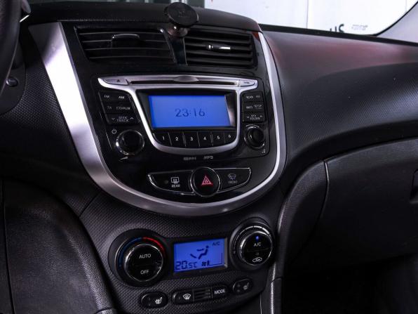 Hyundai Solaris I с пробегом 2012 года, цена 980 000 рублей, 176024 км, седан, Автокод Объявления