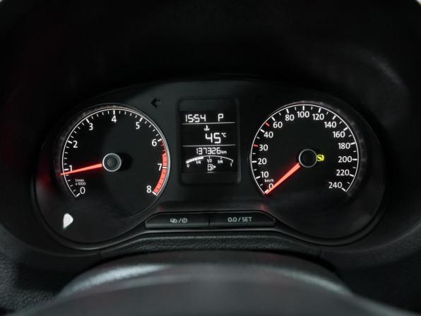 Volkswagen Polo V Рестайлинг с пробегом 2016 года, цена 1 020 000 рублей, 137000 км, седан, Автокод Объявления