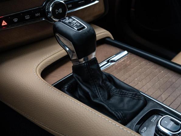 Volvo XC90 II с пробегом 2015 года, цена 2 350 000 рублей, 235431 км, внедорожник, Автокод Объявления