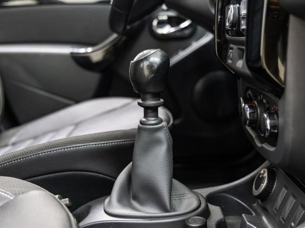 Renault Duster I Рестайлинг с пробегом 2019 года, цена 1 398 000 рублей, 100769 км, внедорожник, Автокод Объявления