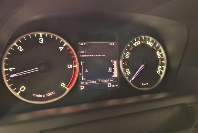 Land Rover Discovery IV Рестайлинг с пробегом 2015 года, цена 2 660 000 рублей, 157000 км, внедорожник, Автокод Объявления