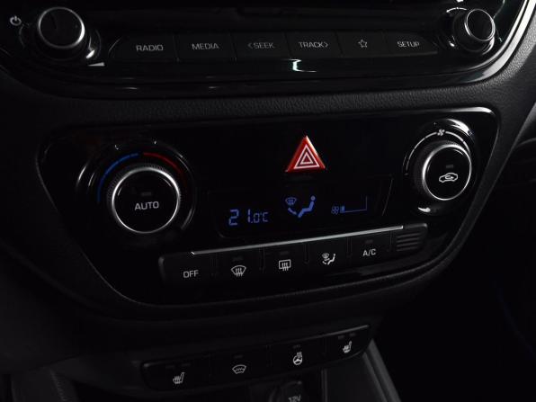 Hyundai Solaris II Рестайлинг с пробегом 2022 года, цена 1 614 995 рублей, 59891 км, седан, Автокод Объявления